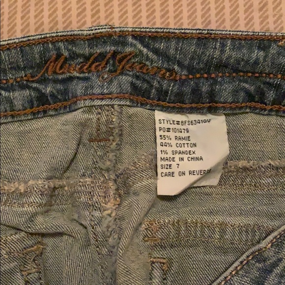 Shorts - Picture 3 of 3